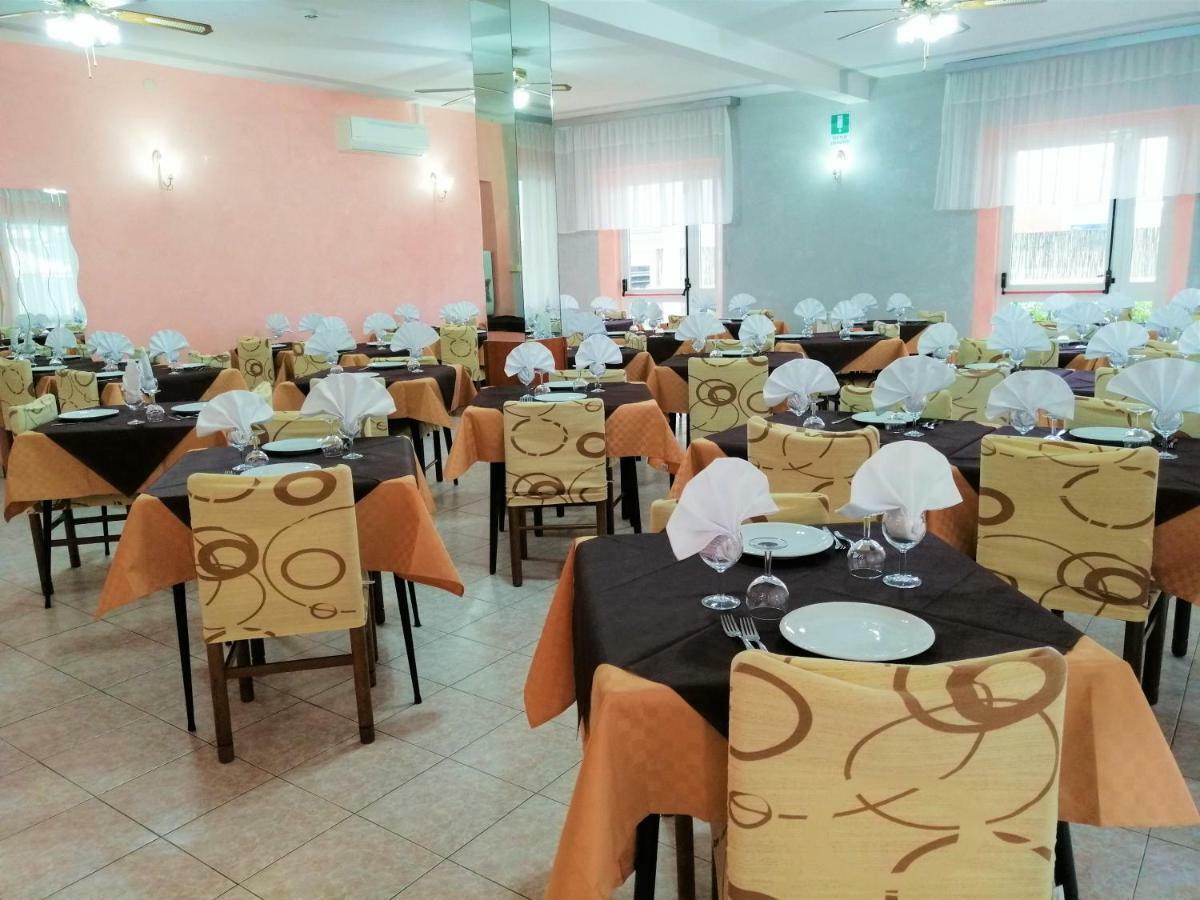 ريميني Hotel Alba المظهر الخارجي الصورة