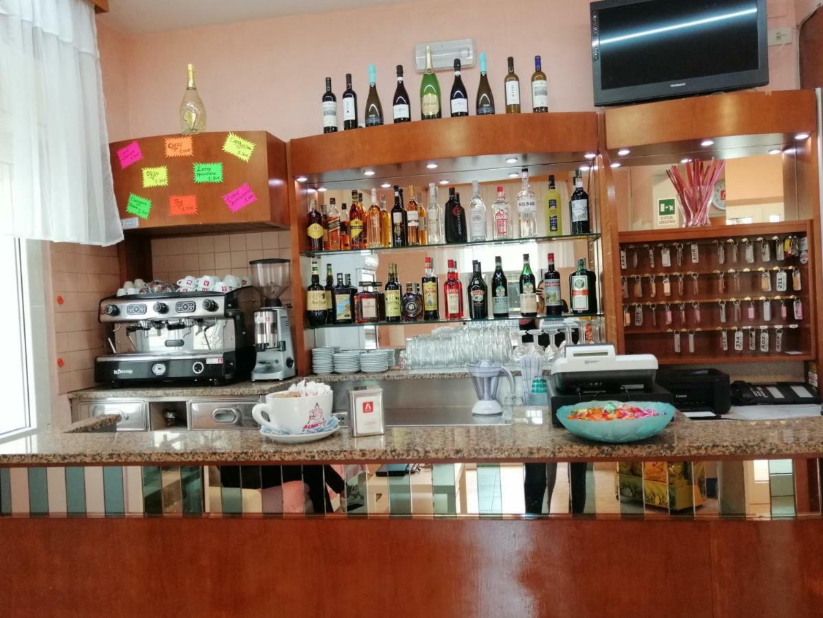 ريميني Hotel Alba المظهر الخارجي الصورة