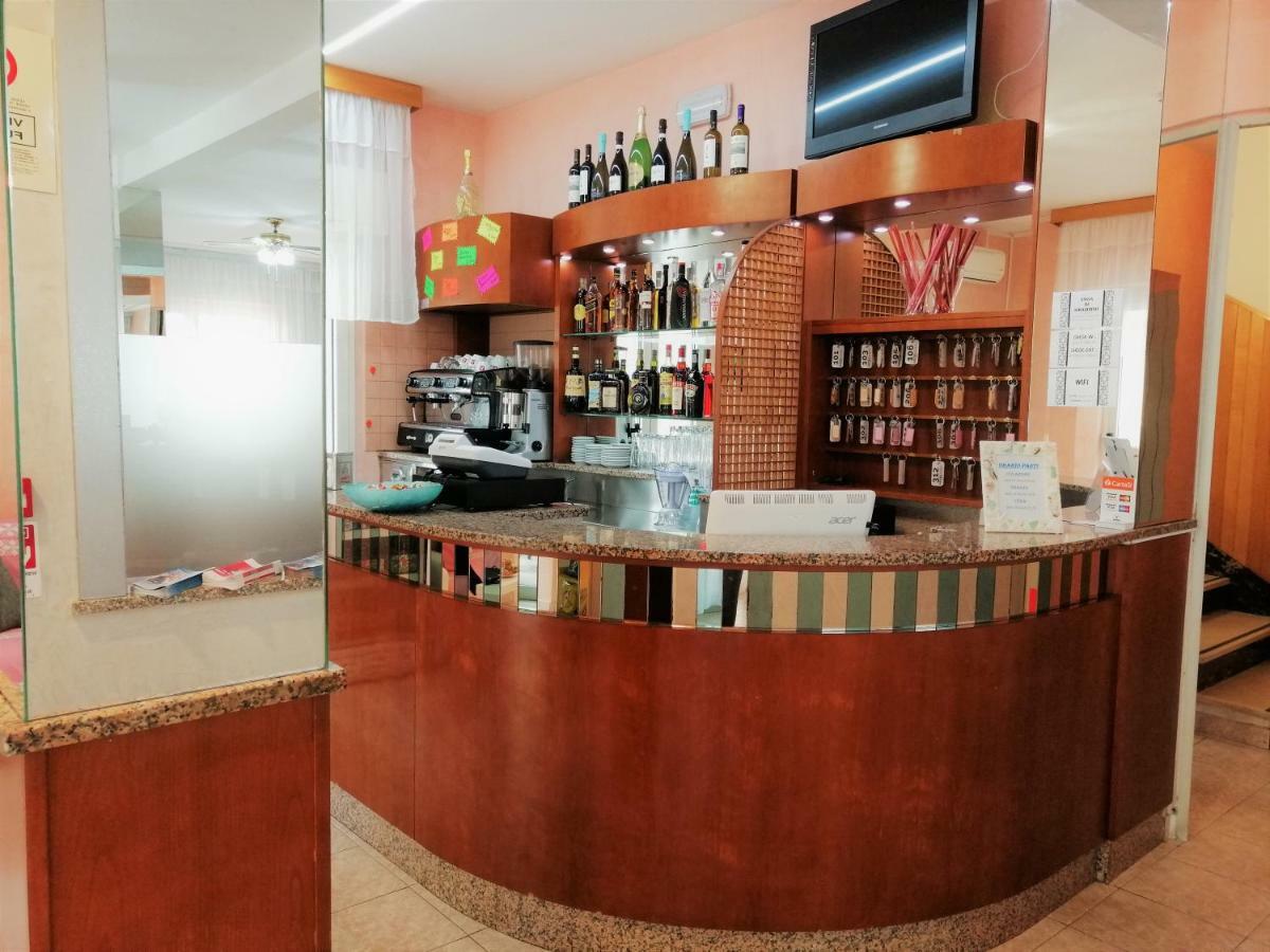 ريميني Hotel Alba المظهر الخارجي الصورة